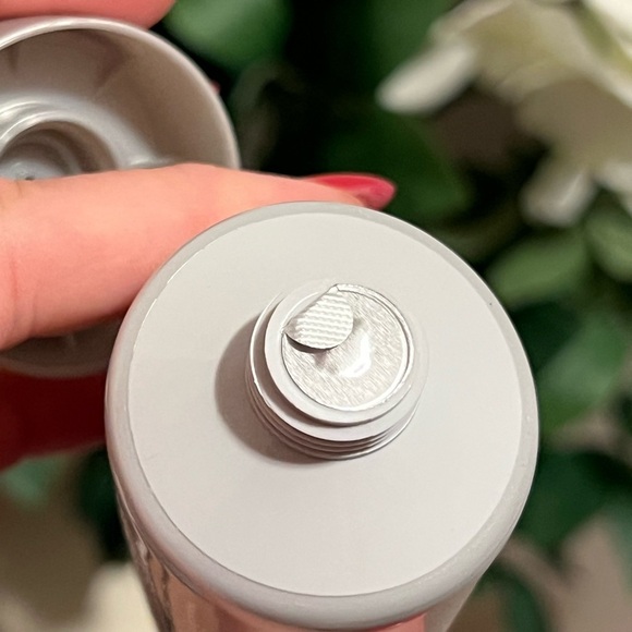 DR. BRANDT • PORES NO MORE • PORE PURIFYING CLEANSER - Picture 4 of 4